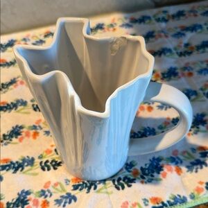 White Star-Shaped Ceramic Mug